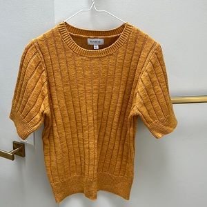 Evereve women’s sweater. Size Small. Brand new.